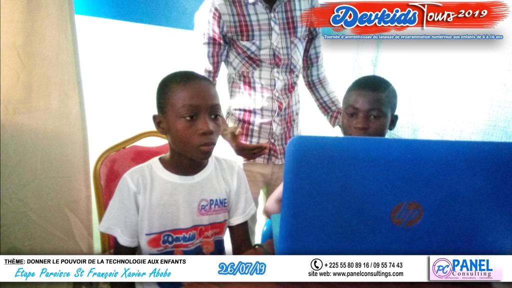 Devkids-codage abobo St Francois Xavier-panel-consulting 88-2019.jpg